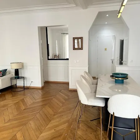 Pigalle Luxury Flat Apartmán *